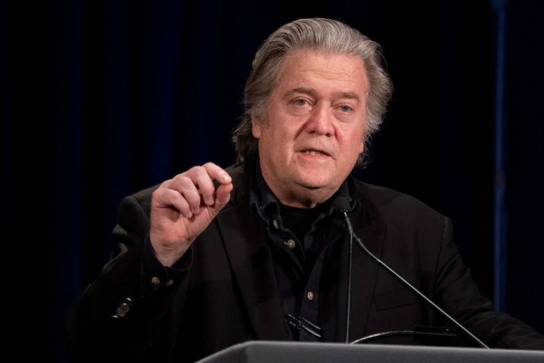 Facebook menarik halaman yang terkait dengan mantan pembantu Trump Steve Bannon